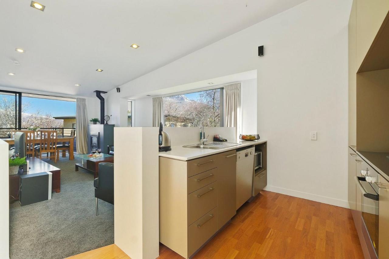The Alps Apartment Three Bedroom Квинстаун Экстерьер фото