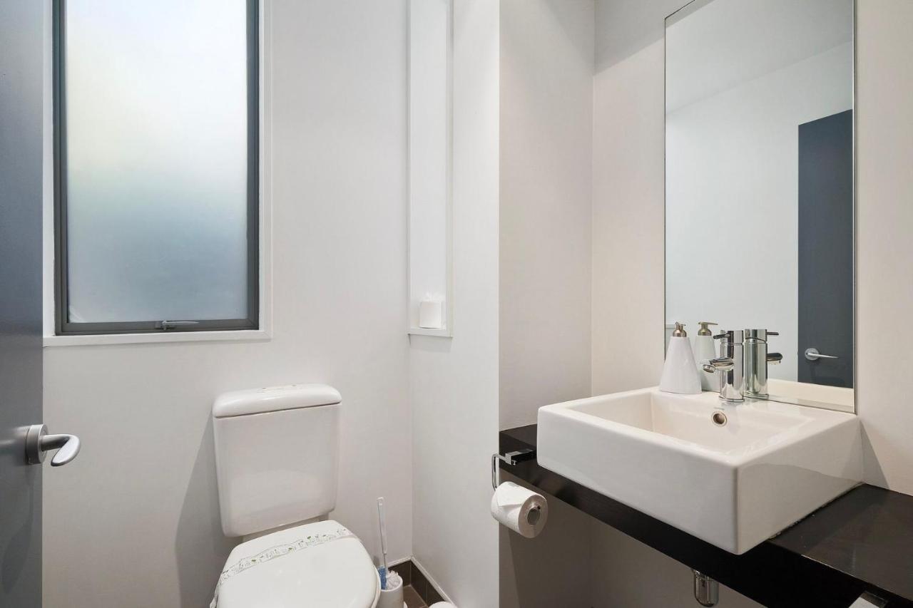 The Alps Apartment Three Bedroom Квинстаун Экстерьер фото